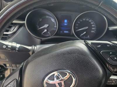 Toyota C-HR TENUTA MANIACALMENTE IN BOX NON FUMATRICE Nero usata PESCARA