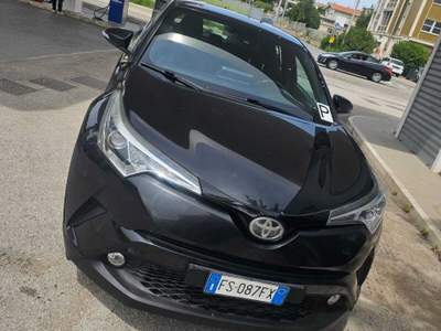 Toyota C-HR TENUTA MANIACALMENTE IN BOX NON FUMATRICE Nero usata PESCARA