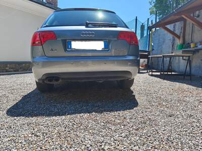 Audi A4 AUDI A4 2.0 TDI AVANT Argento usata ALASSIO