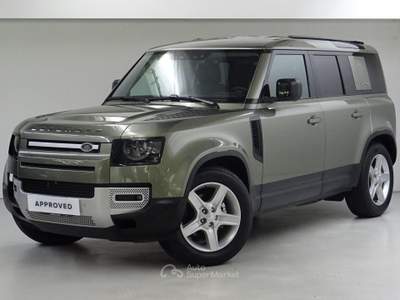 Land Rover Defender 110 3.0D I6 200 CV AWD Auto SE Verde usata Lurate Caccivio