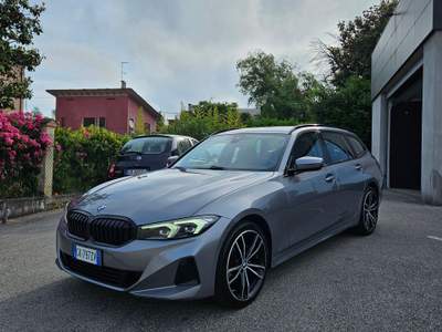 BMW Serie 3 318d Mild-Hybrid Sport Grigio usata Rosà