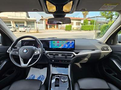 BMW Serie 3 318d Mild-Hybrid Sport Grigio usata Rosà