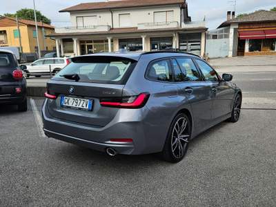 BMW Serie 3 318d Mild-Hybrid Sport Grigio usata Rosà