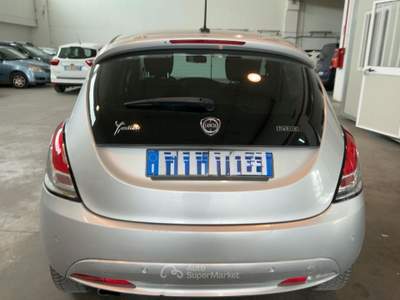 Lancia Ypsilon 5 porte S&S Hybrid Gold Argento usata Nardò
