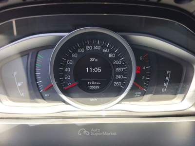 Volvo V60 + Kit viaggio Nero usata Sestu