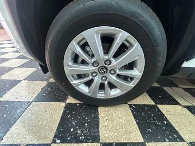 Toyota Yaris Cross 1.5 Hybrid 5p. E-CVT Confort Pack Bianco usata Melegnano