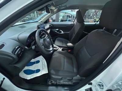 Toyota Yaris Cross 1.5 Hybrid 5p. E-CVT Confort Pack Bianco usata Melegnano