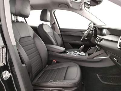 Alfa Romeo Stelvio 2.2 Turbodiesel 190 CV AT8 Q4 SUPER TAGLIANDATA Nero usata Barletta
