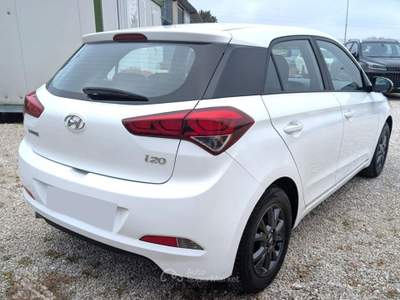 Hyundai i20 i20 5p 1.2 Classic 75cv TAGLIANDATA Bianco usata Barletta