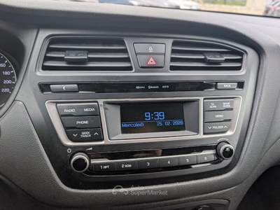 Hyundai i20 i20 5p 1.2 Classic 75cv TAGLIANDATA Bianco usata Barletta