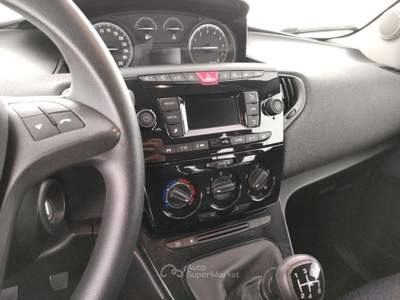 Lancia Ypsilon 1.2 69 CV 5 porte GPL Ecochic Silver Blu/Azzurro usata Barletta