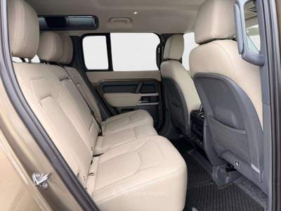Land Rover Defender 110 3.0D I6 200 CV AWD Auto S N1 Bronzo usata Monteriggioni