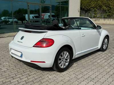 Volkswagen Maggiolino 1.6 tdi CABRIO Bianco usata San Salvatore Telesino