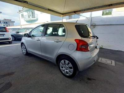 Toyota Yaris  Grigio usata Sant'Antimo