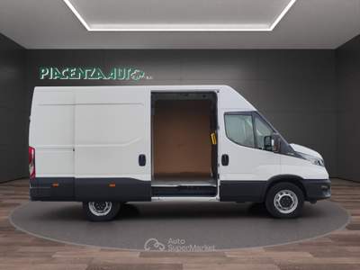 Iveco Daily 35 S16 V H2 3520 L2 Bianco usata San Nicolò