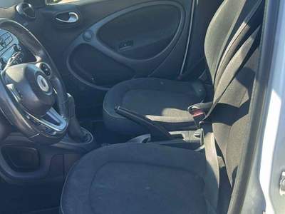 Smart ForFour SMART FOR FOUR PASSION 2018 Bianco usata Mondragone
