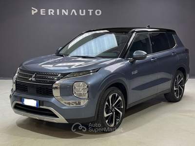 Mitsubishi Outlander 2.4 phev Intense 8 Anni di GARANZIA Bianco usata Bassano del Grappa