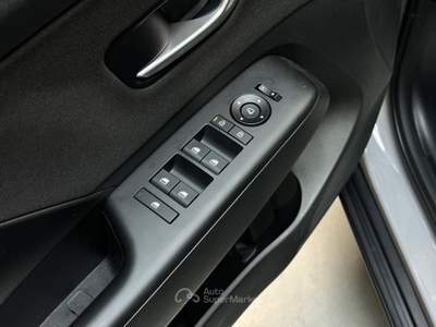 Hyundai Kona 1.0 t-gdi 100cv mt Rosso usata Bassano del Grappa