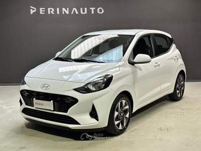 Hyundai i10 1.0 MPI Connectline KM ZERO Argento usata Bassano del Grappa