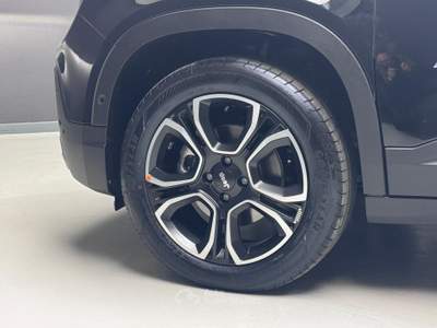 Jeep Avenger 1.2 turbo e-hybrid mhev Summit fwd 110cv edct6 Nero usata Bassano del Grappa