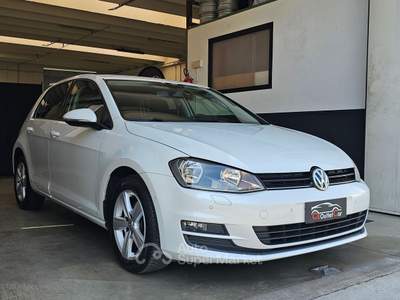 Volkswagen Golf 1.6 Tdi BlueMotion Highline Bianco usata Cogollo del Cengio