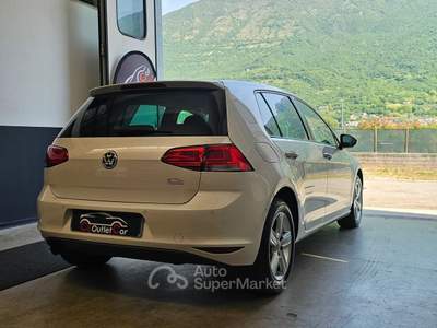 Volkswagen Golf 1.6 Tdi BlueMotion Highline Bianco usata Cogollo del Cengio