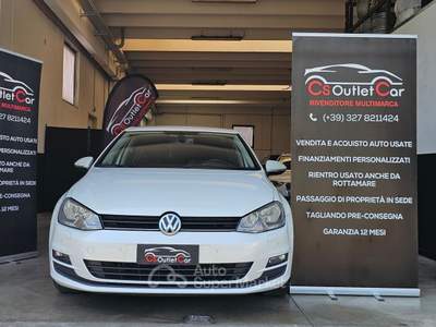Volkswagen Golf 1.6 Tdi BlueMotion Highline Bianco usata Cogollo del Cengio