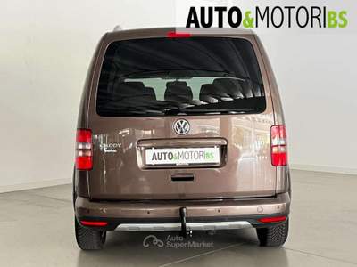Volkswagen Caddy 1.6 TDI 102 CV DSG 5p. Cross *GANCIO TRAINO* Marrone usata Concesio
