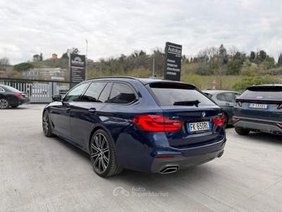 BMW Serie 5 530d BMW SERIE 530D M SPORT X DRIVE TOURING Blu/Azzurro usata Teramo
