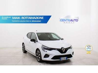 Renault Clio Clio 1.5 blue dci 100cv Evolution Bianco usata Galatina