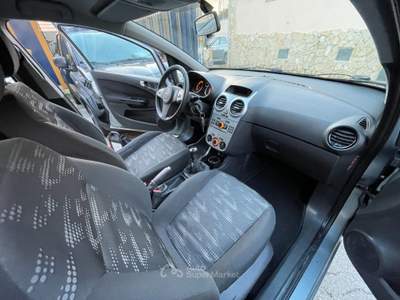 Opel Corsa COMP P.P. Argento usata Napoli