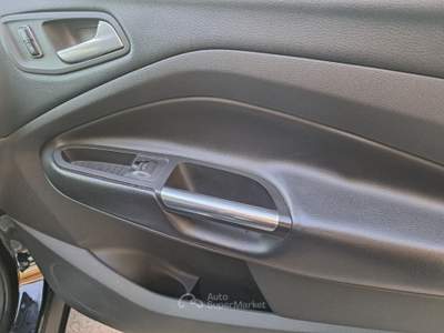 Ford Kuga 4WD Powershift Titanium Grigio usata Cardito
