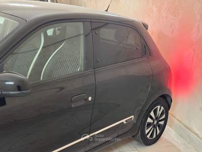 Renault Twingo Urban Night Nero usata Cardito