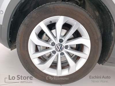 Volkswagen T-Roc 1.0 tsi style 110cv Nero usata Pisa
