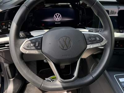 Volkswagen Golf Volkswagen Golf 2.0 tdi Life 115cv dsg Nero usata Giugliano in Campania