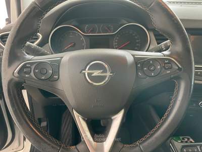 Opel Crossland X Unico proprietario Bianco usata Cascina