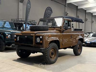 Land Rover Defender 90 diesel Soft-top Marrone usata Bologna