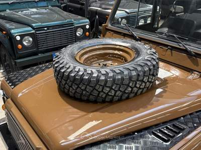 Land Rover Defender 90 diesel Soft-top Marrone usata Bologna