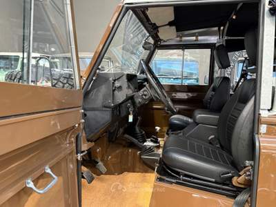 Land Rover Defender 90 diesel Soft-top Marrone usata Bologna
