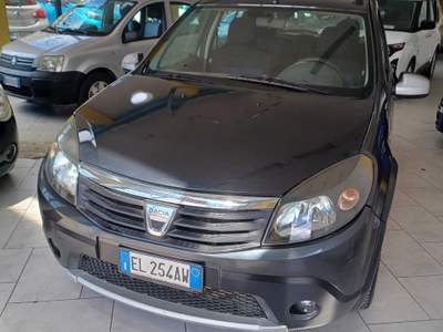 Dacia Sandero MOTORE INFINITO Nero usata Follonica