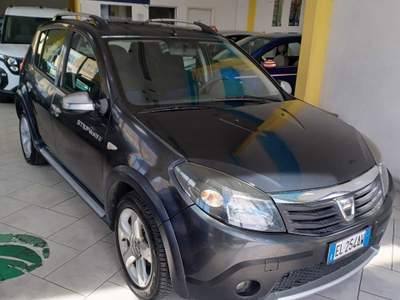 Dacia Sandero MOTORE INFINITO Nero usata Follonica