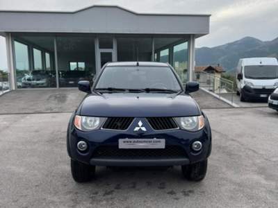 Mitsubishi L200 2.5 DI-D/136CV Double Cab Insport Blu/Azzurro usata San Gregorio Magno