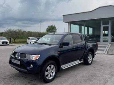 Mitsubishi L200 2.5 DI-D/136CV Double Cab Insport Blu/Azzurro usata San Gregorio Magno