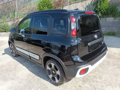 Fiat Panda 1000 HYBRID PANDINA CROSS 65CV CARPLAY PDC ITALIA Nero usata Roma