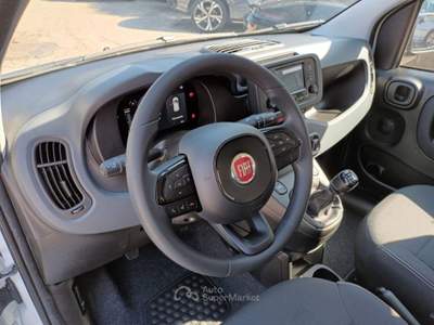 Fiat Panda 1000 HYBRID 70 CV PACK CITY 5 POSTI USB ITALIA Bianco usata Roma