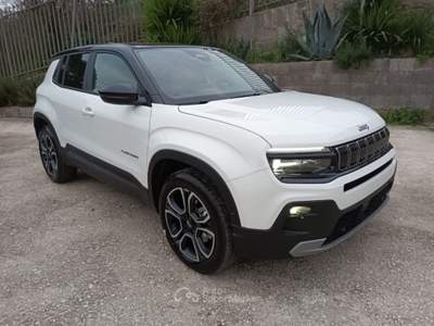 Jeep Avenger 1200 E-HYBRID SUMMIT 110CV AUTOM PACK WINTER PELLE Bianco usata Roma