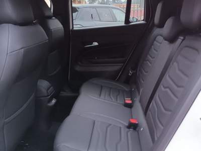 Jeep Avenger 1200 E-HYBRID SUMMIT 110CV AUTOM PACK WINTER PELLE Bianco usata Roma