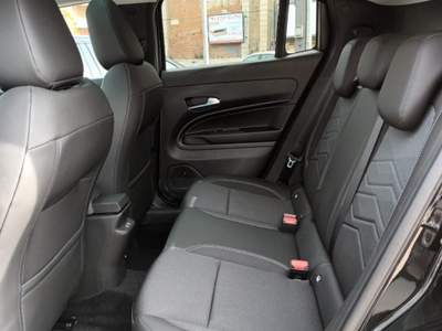 Jeep Avenger 1200 MHEV SUMMIT AUTOM 100CV TETTO INFOTAINMENT Nero usata Roma