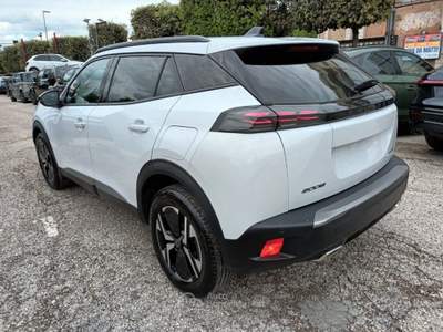 Peugeot 2008 1200 HYBRID ALLURE 145CV E-DCS6 CARPLAY FULL LED Bianco usata Roma
