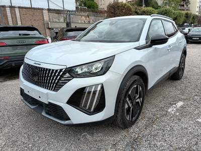 Peugeot 2008 1200 HYBRID ALLURE 145CV E-DCS6 CARPLAY FULL LED Bianco usata Roma